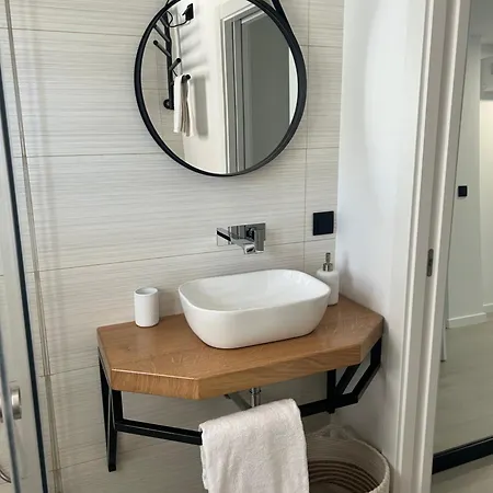2suites *